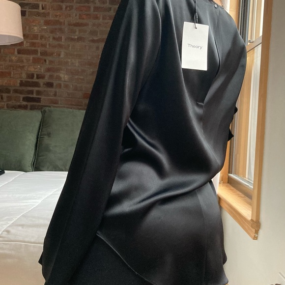 NWT Theory Bringam Slit Sleeves Georgette Top - Picture 4 of 5